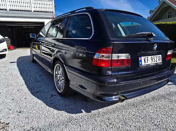BMW 530i 4 of 12