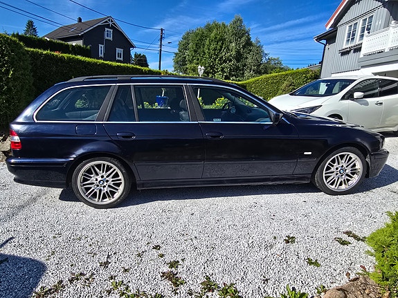 BMW 530i 7 of 12