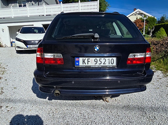 BMW 530i 5 of 12