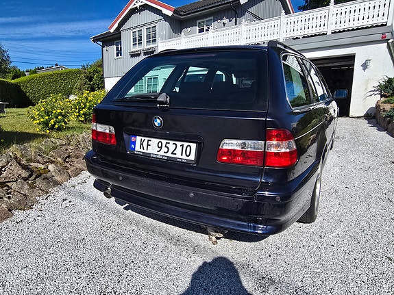 BMW 530i 6 of 12