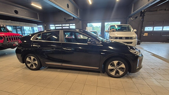 Hyundai IONIQ 4 of 22