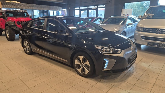 Hyundai IONIQ 3 of 22