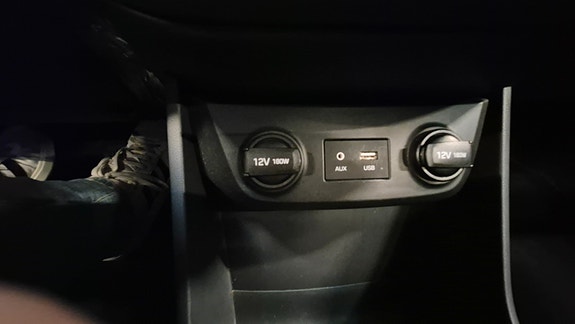 Hyundai IONIQ 17 of 22