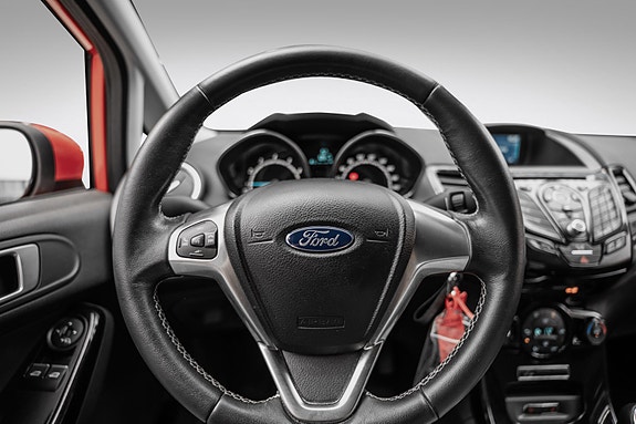 Ford Fiesta 18 of 23