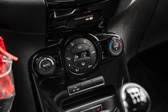 Ford Fiesta 14 of 23