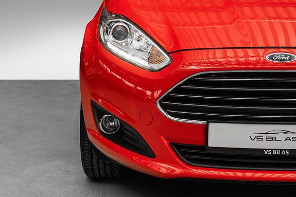 Ford Fiesta 2 of 23