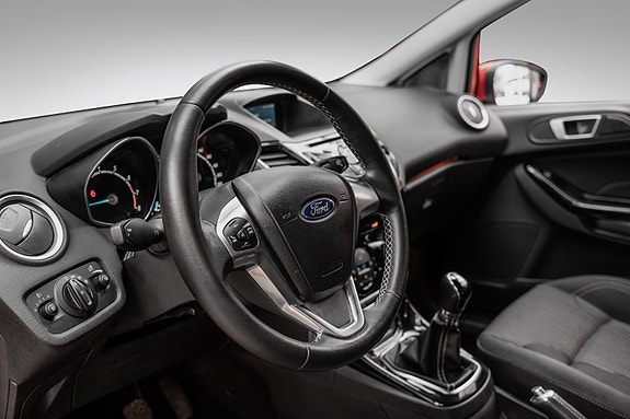 Ford Fiesta 10 of 23