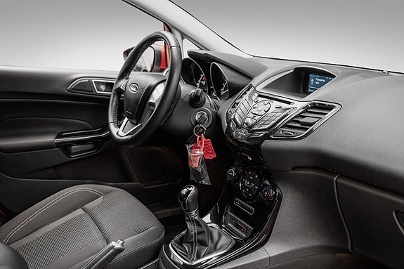 Ford Fiesta 23 of 23