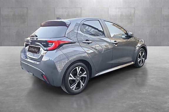 Toyota Yaris 5 of 20