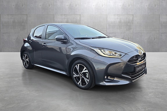 Toyota Yaris 7 of 20