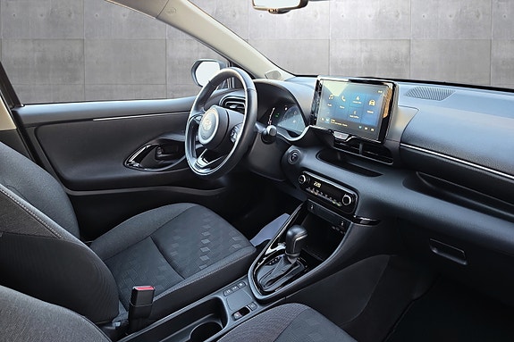 Toyota Yaris 15 of 20