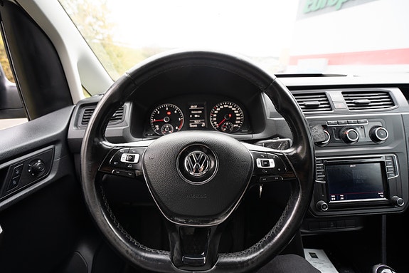 Volkswagen Caddy 18 of 30
