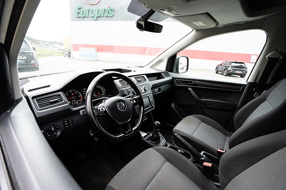 Volkswagen Caddy 16 of 30