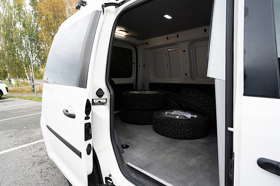 Volkswagen Caddy 3 of 30