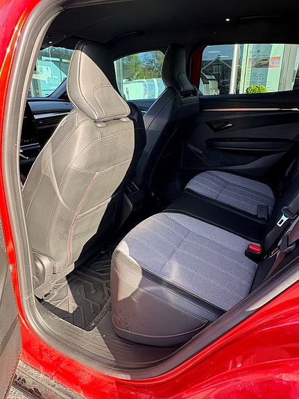 Renault Megane E-Tech 13 of 25