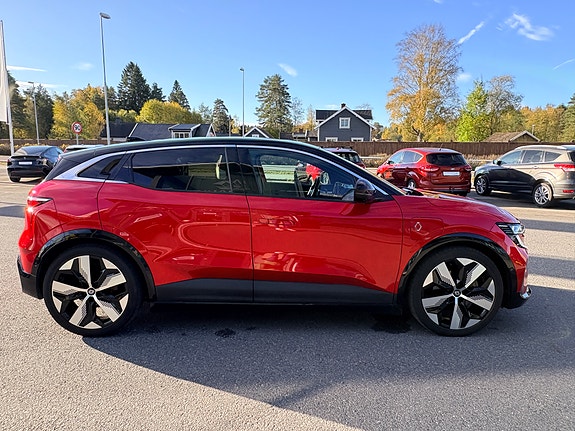Renault Megane E-Tech 6 of 25
