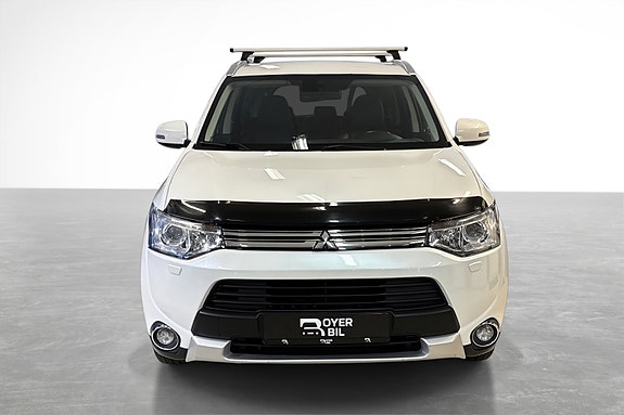 Mitsubishi Outlander 2 of 30