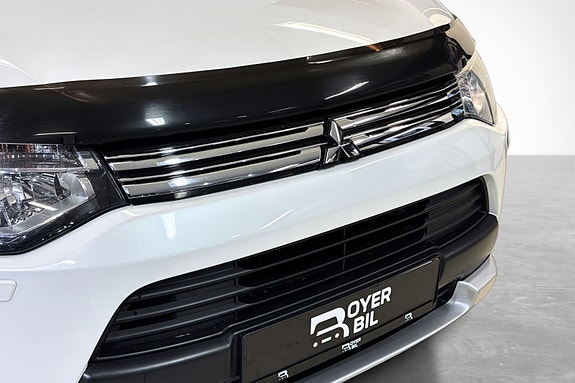 Mitsubishi Outlander 3 of 30