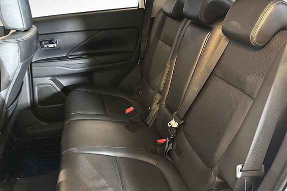 Mitsubishi Outlander 27 of 30