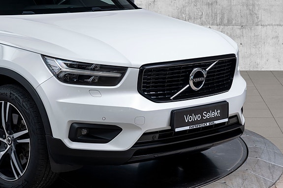 Volvo XC40 7 of 30