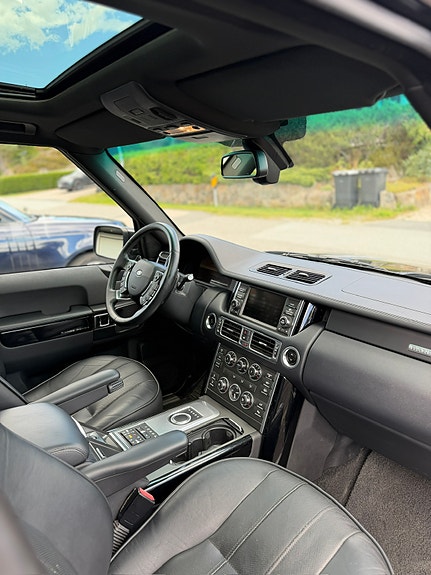 Land Rover Range Rover 18 of 30