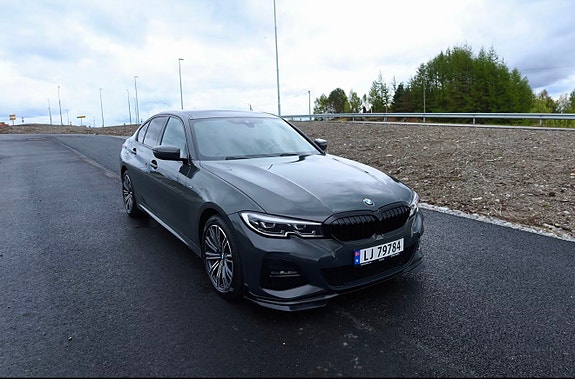BMW 330e 3 of 21