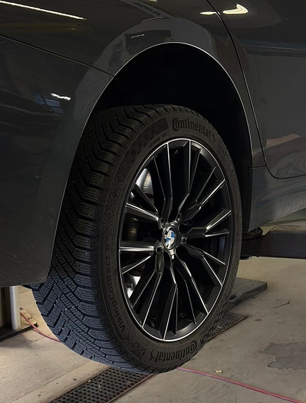 BMW 330e 20 of 21