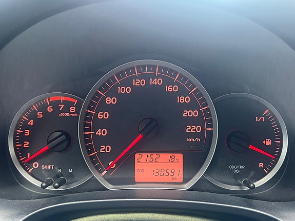 Toyota Yaris 15 of 22