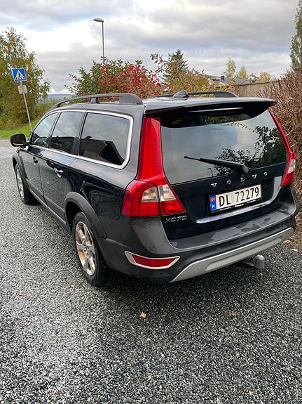 Volvo XC70 4 of 7