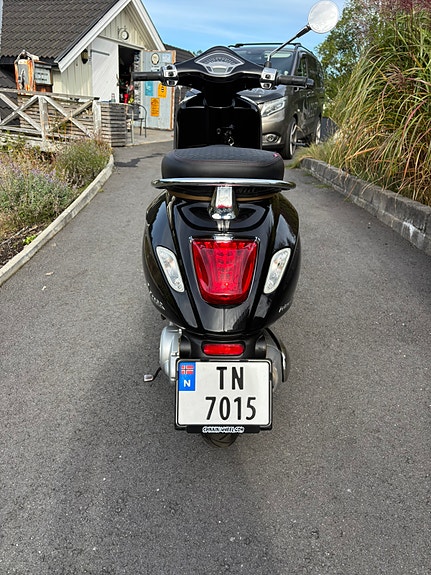 Vespa Primavera 50 5 of 16