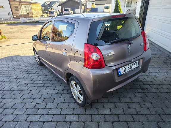 Suzuki Alto 4 of 17