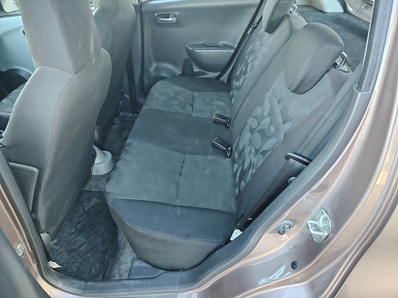 Suzuki Alto 5 of 17