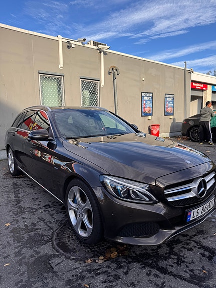 Mercedes-Benz C350 e 2 of 15