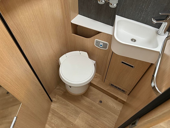 Hymer BML-I 790 HØSTKAMPANJE! Automat / Alde / Queenbed 5 of 30