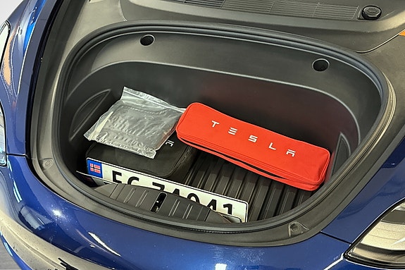 Tesla Model 3 10 of 30
