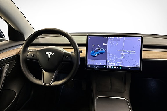 Tesla Model 3 17 of 30