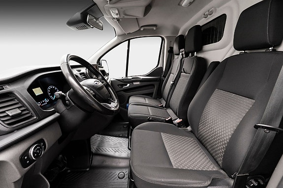 Ford Transit Custom 17 of 23