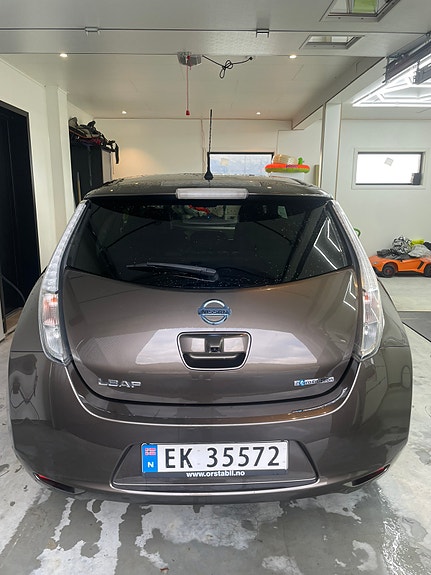 Nissan Leaf 4 of 10