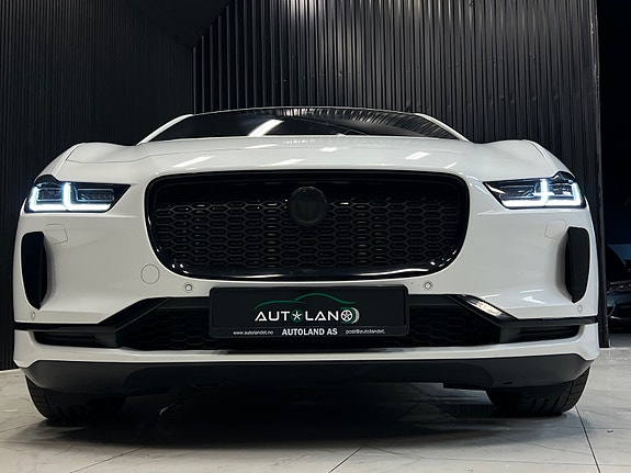Jaguar I-PACE 27 of 27