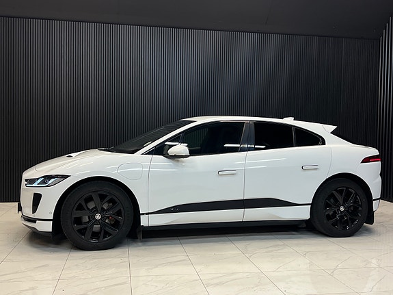 Jaguar I-PACE 12 of 27