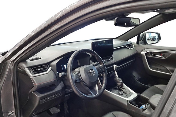 Toyota RAV4 9 of 22