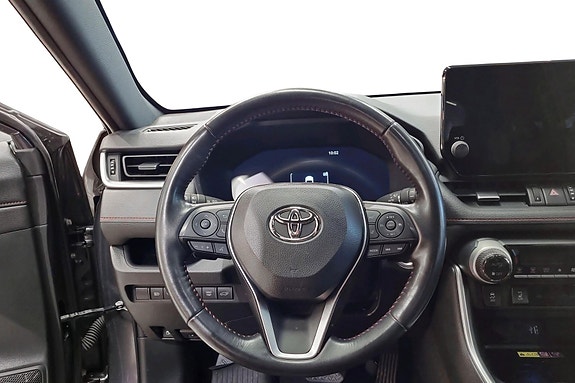 Toyota RAV4 11 of 22