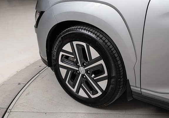 Hyundai Kona 19 of 22