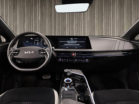 Kia EV6 6 of 9