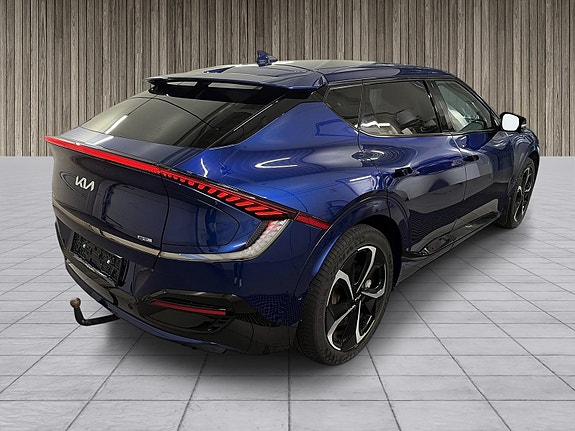 Kia EV6 3 of 9