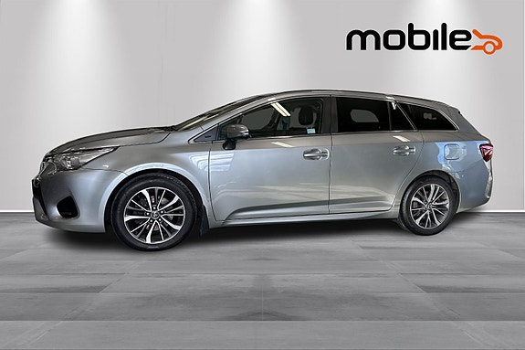 Toyota Avensis 20 of 30
