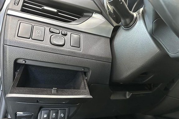 Toyota Avensis 16 of 30
