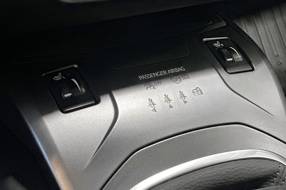 Toyota Avensis 27 of 30