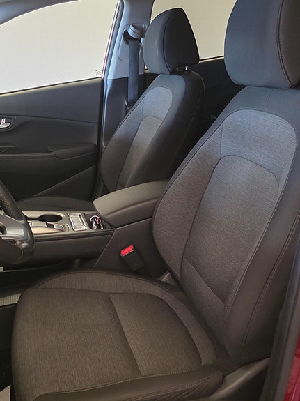 Hyundai Kona 16 of 30