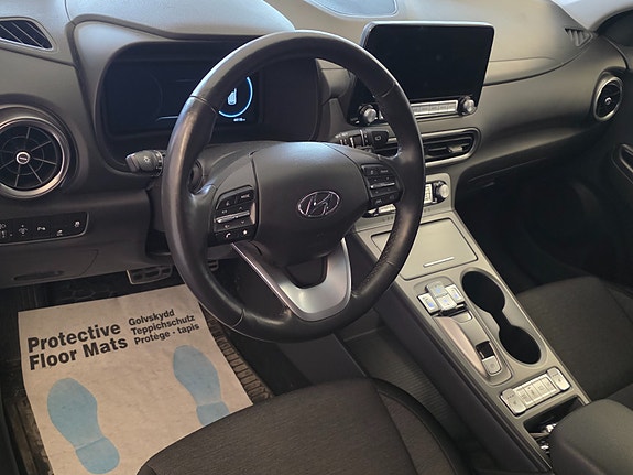 Hyundai Kona 18 of 30